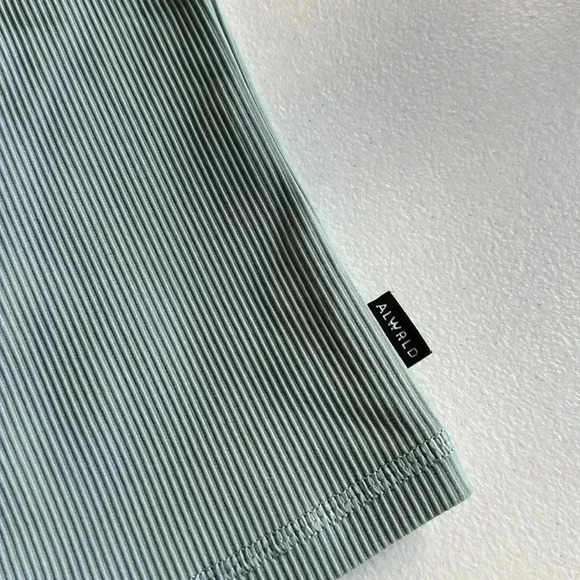 ALWRLD - Picture 3 of 3